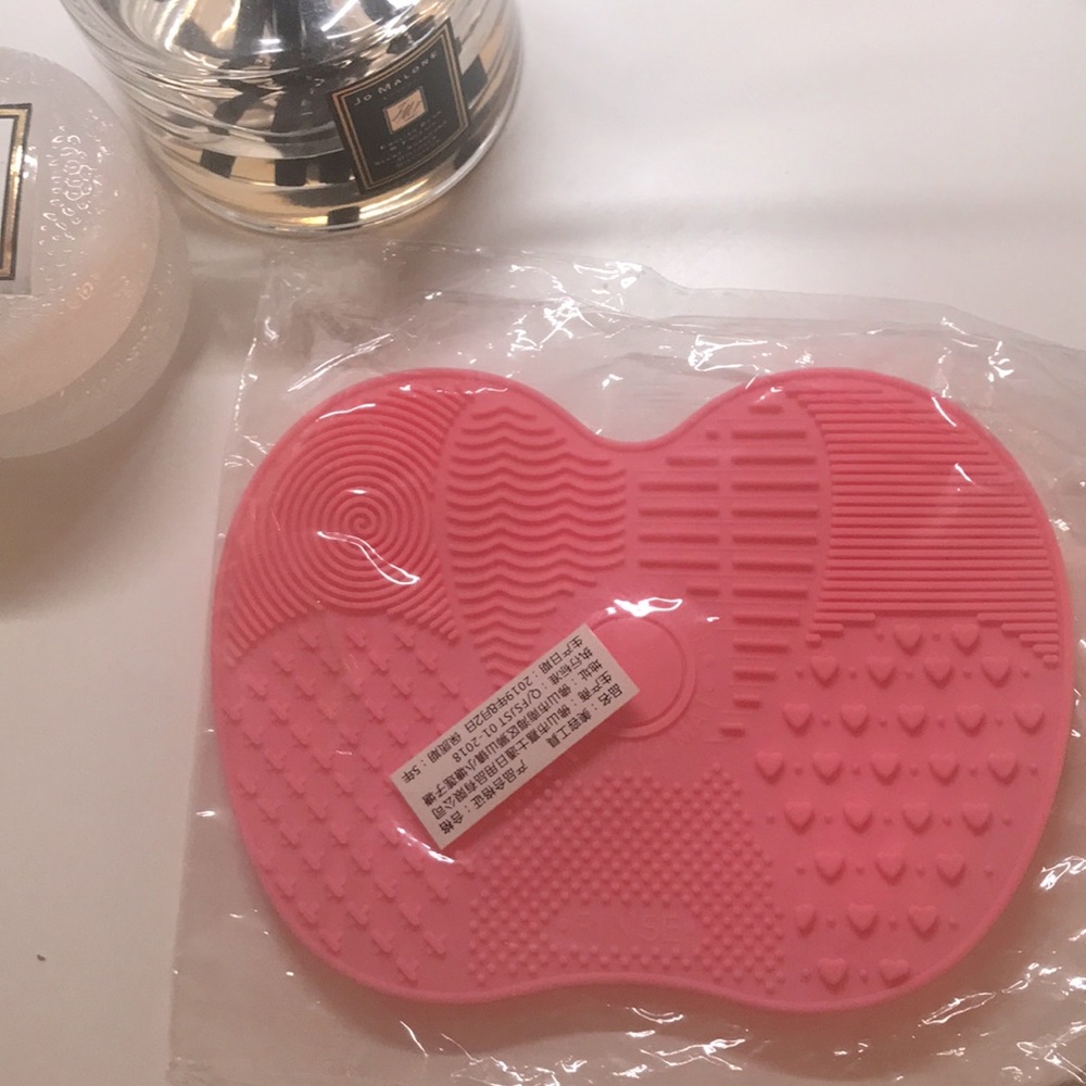 Small Brushes Cleaning Pad